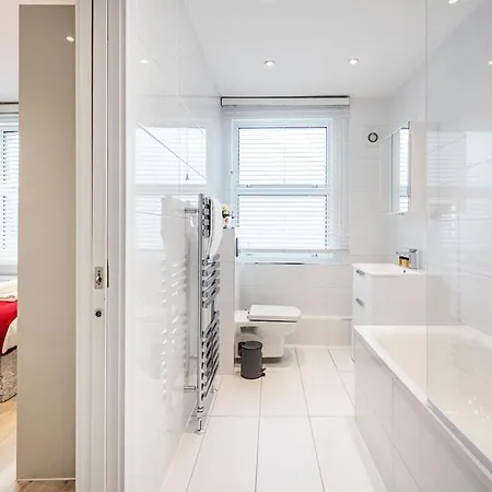 Apartment Cozy And Serene Brand-new Flat In Kilburn,