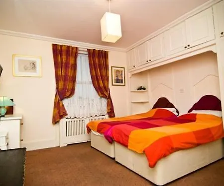 Maranton House Kensington Hotel
