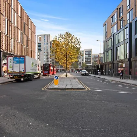 Spacious & Cosy, Netflix, Parking, Colindale Station * Hendon