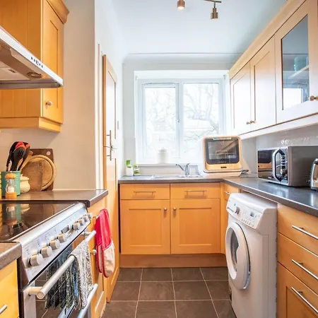 Pass The Keys - Putney Comfy Apartment London