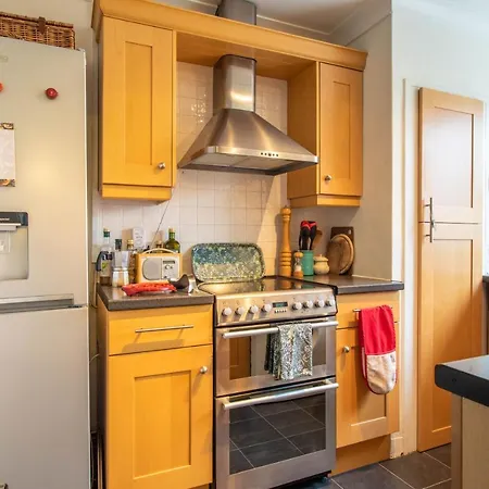 Pass The Keys - Putney Comfy Apartment London