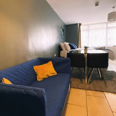 Grand Suites Near Heathrow Southall