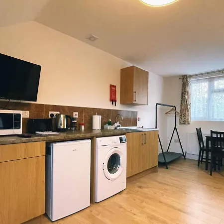 Grand Suites Near Heathrow *