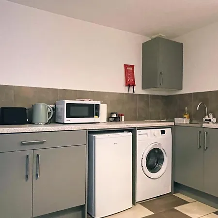 Apartment Grand Suites Near Heathrow *