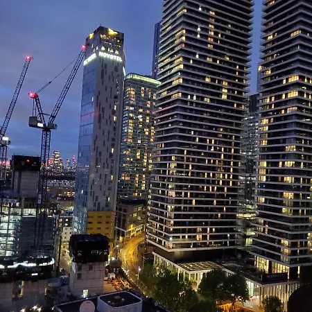 Apartment Captivating 2-bed In Canary Wharf