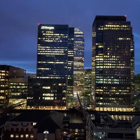 Captivating 2-bed In Canary Wharf