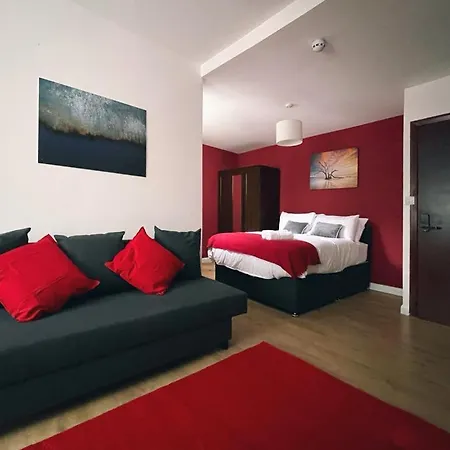 Grand Suites Near Heathrow * Southall