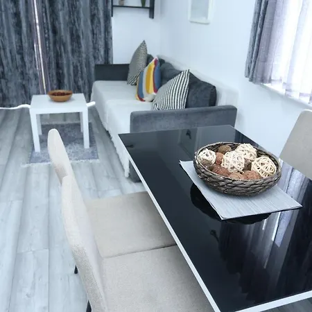 شقة Modern 2 Bedroom Flat, With Free Parking, And Wifi Thamesmead (Greater London)