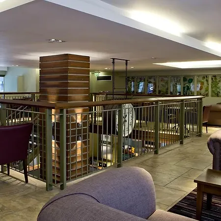 Sleeper At Royal National Otel