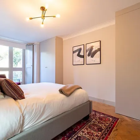 The Richmond Upon Thames Escape - Modern 2bdr Flat With Garden And Parking لندن