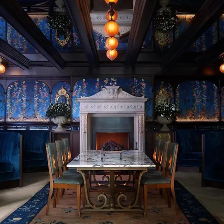 Nomad Hotel 5*