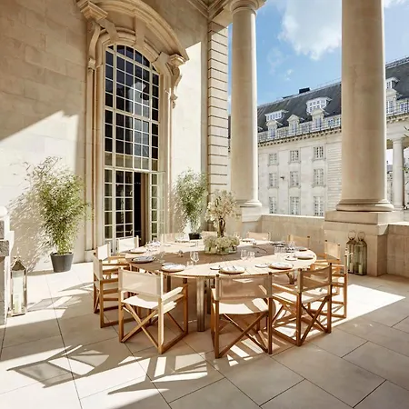 Hotel Cafe Royal 5*