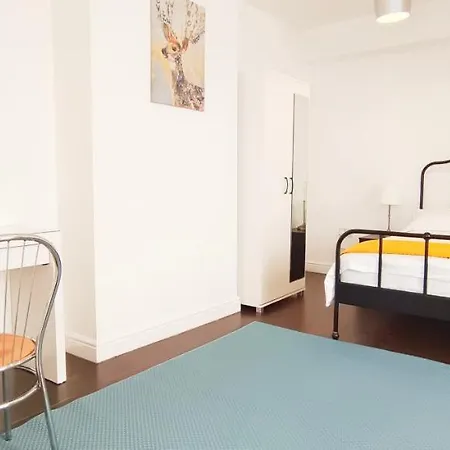 Apartment Acacia Flat 189 In Wembley London