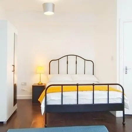 Apartment Acacia Flat 189 In Wembley London