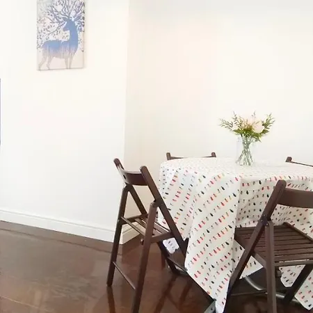 Apartment Acacia Flat 189 In Wembley London