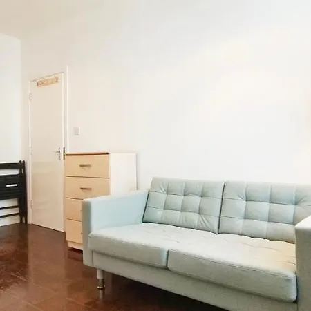 Acacia Flat 189 In Wembley Apartment London