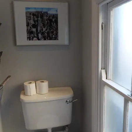 Trendy 2 Bedroom In Vibrant Shoreditch, Zone 1 Free Wifi - Sleeps 4+2 *