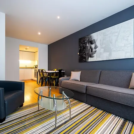 Staycity London Heathrow Apartahotel