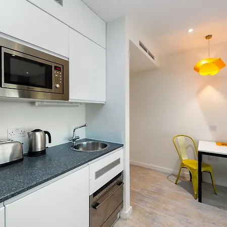 Staycity London Heathrow 4* Hillingdon