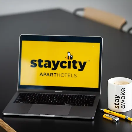 Staycity London Heathrow 4*