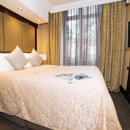 Hotel The Premier Notting Hill 4*