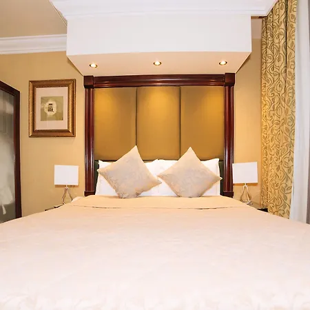 The Premier Notting Hill 4*