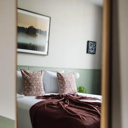 Inhabit Queen's Gardens, A Member Of Design 5* London