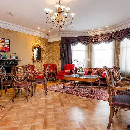 Ashburn 4* London