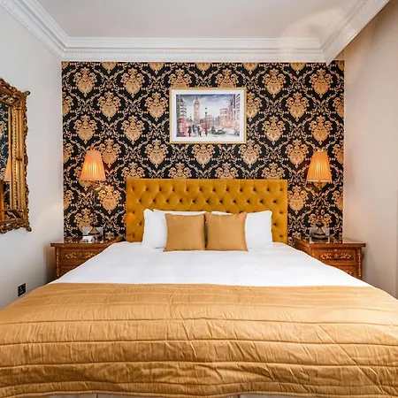Hotel Ashburn 4*