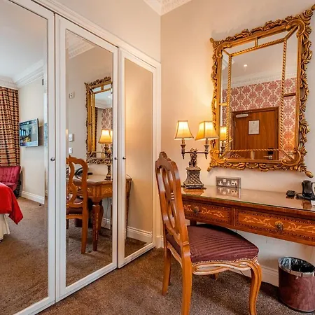 Ashburn Hotel