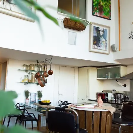 2 Bedrooms With Wifi At Greater *