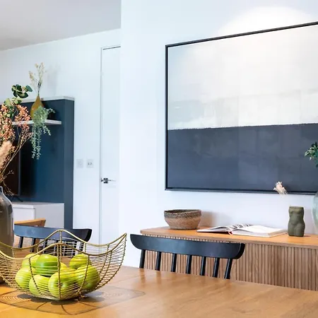The Aurora's Nest - Lovely 3bdr With Balcony And Study Londra
