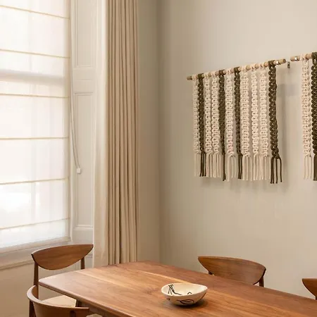 Inhabit Queen's Gardens, A Member Of Design 5* London