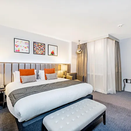 Mercure Paddington Hotel 4*