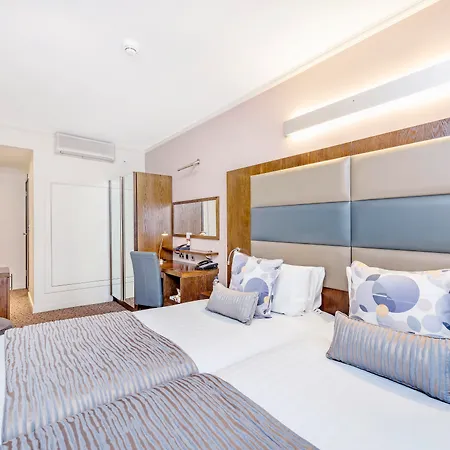 Mercure Paddington 4*