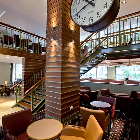 Sleeper At Royal National Londra
