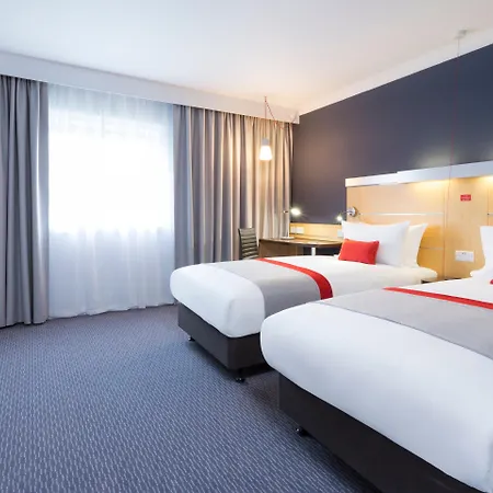 Express Park Royal By Ihg 3*