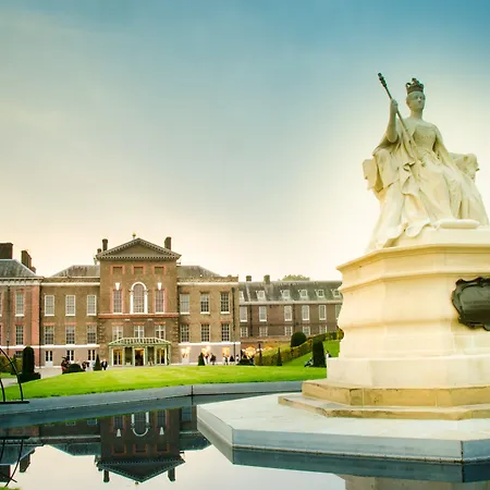 Express Park Royal By Ihg 3* Londra