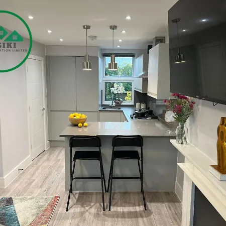 Aisiki Apartments: Pet-friendly With Air Con & Free Wifi *