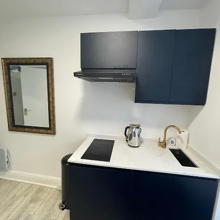 Brick Lane House Apartment *
