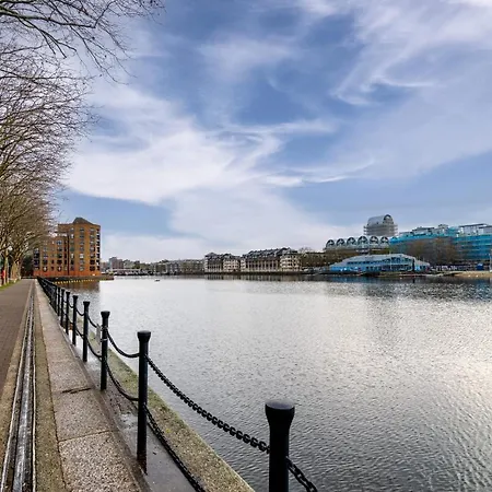 Guestready - 4br In Surrey Quays Canada Water *