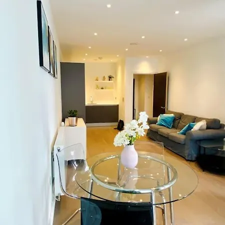 Lovely 1 Bed Flat In North Kensington Apartment
