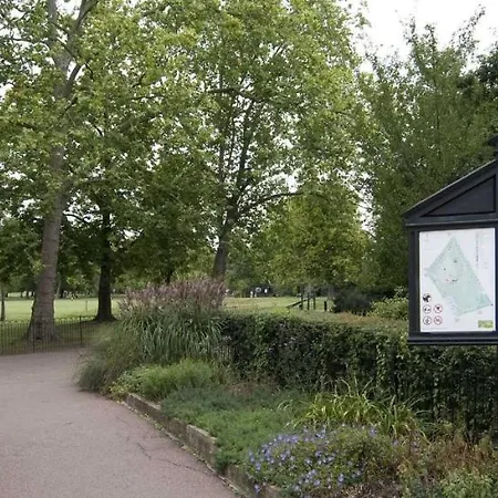 Lovely 1 Bed Flat In North Kensington Apartment London