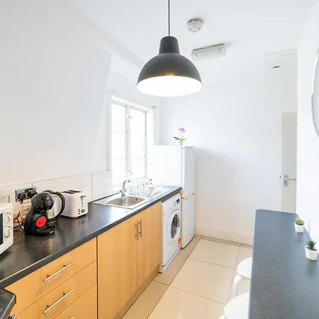 Central Apartment *