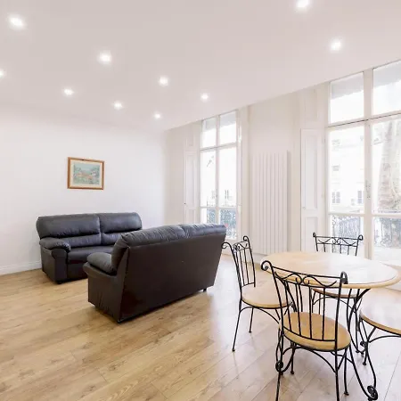 Pass The Keys Family In The Heart Of Bayswater