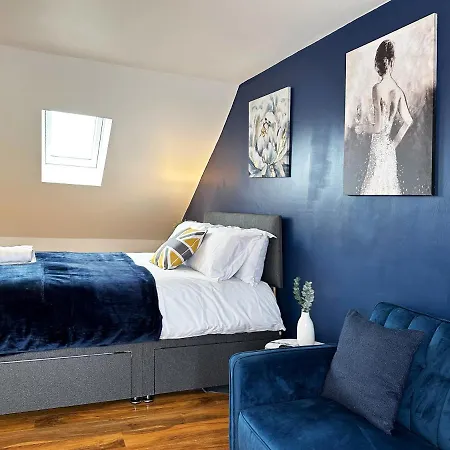 Grand Suites Near Heathrow