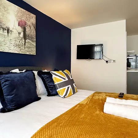 Grand Suites Near Heathrow *