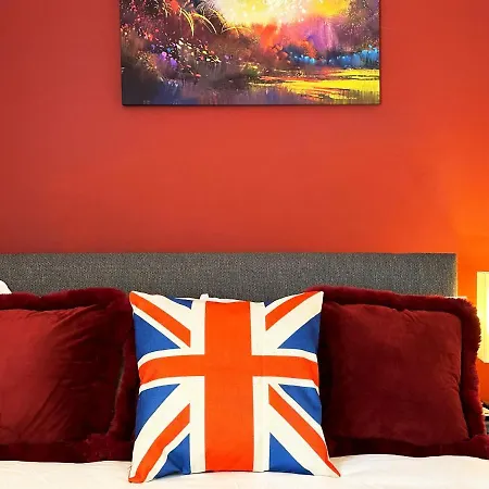 Apartment Grand Suites Near Heathrow *