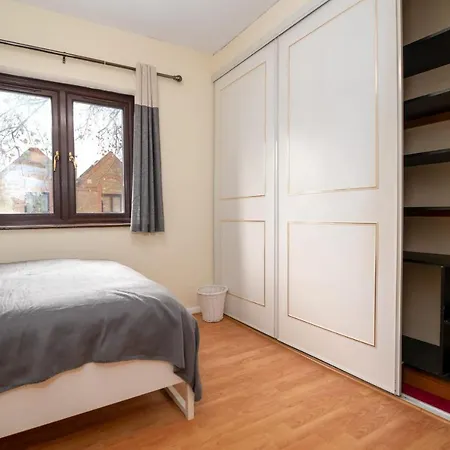 Guestready - 4br In Surrey Quays Canada Water * London