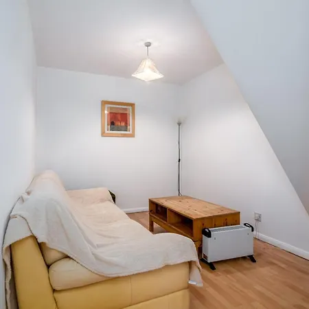 Guestready - 4br In Surrey Quays Canada Water London